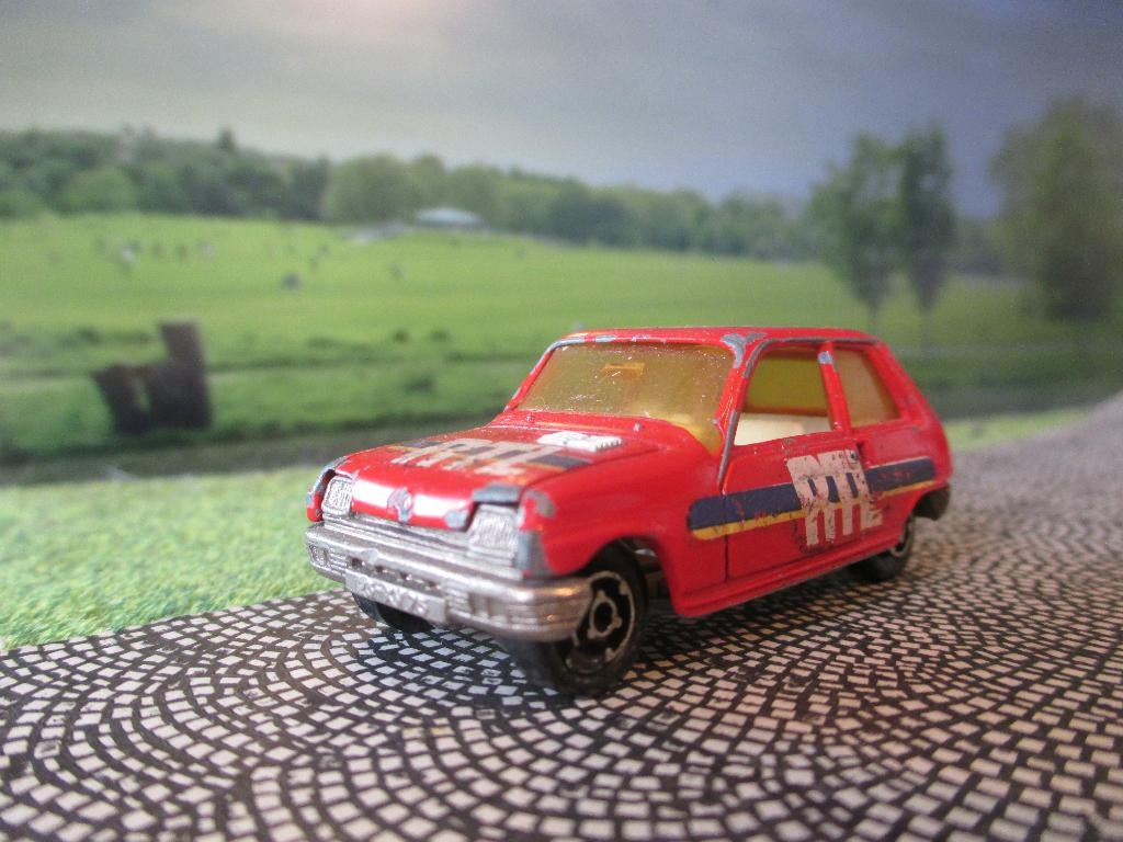 1:55 Renault 5 3d.- Majorette 257 RTL Radio Tele Luxembourgh, Hobby en Vrije tijd, Modelauto's | Overige schalen, Ophalen of Verzenden