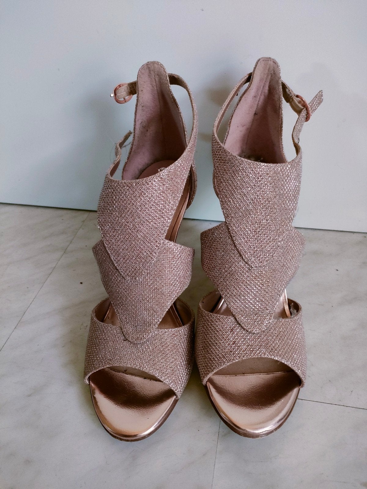 Gouden glitter hakken maat 38 (hakken beschadigd), Kleding | Dames, Schoenen, Ophalen