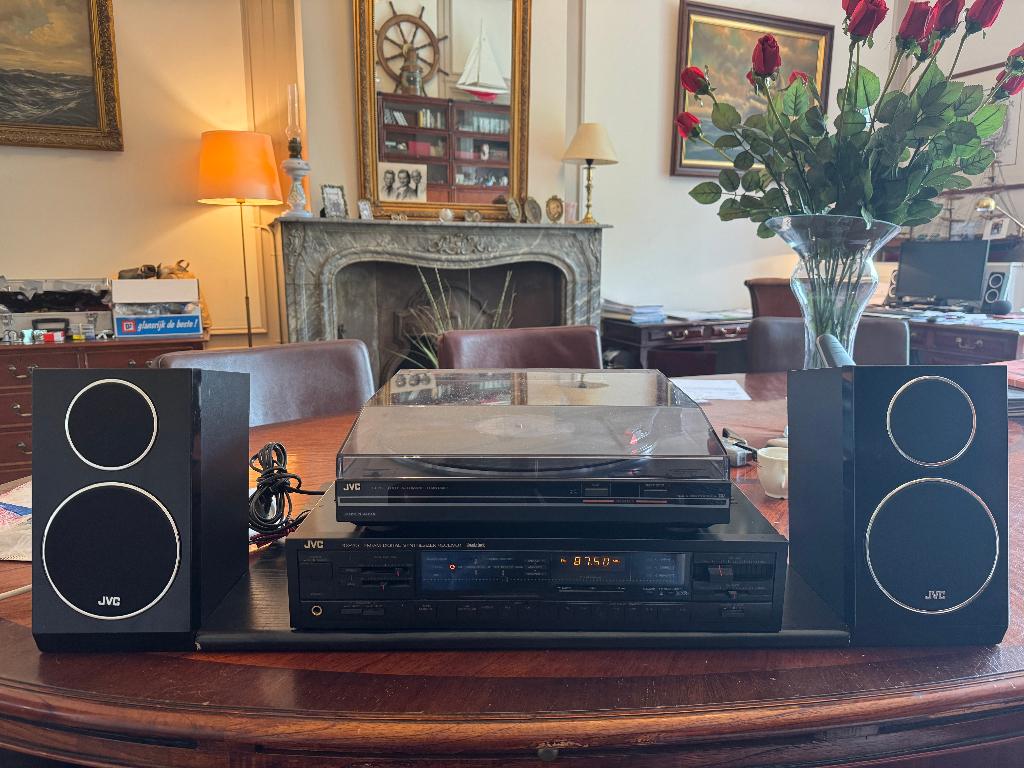 JVC Stereo Set Platenspeler Tuner Versterker Boxen '80 '90, Ophalen, Gebruikt, JVC, Losse componenten