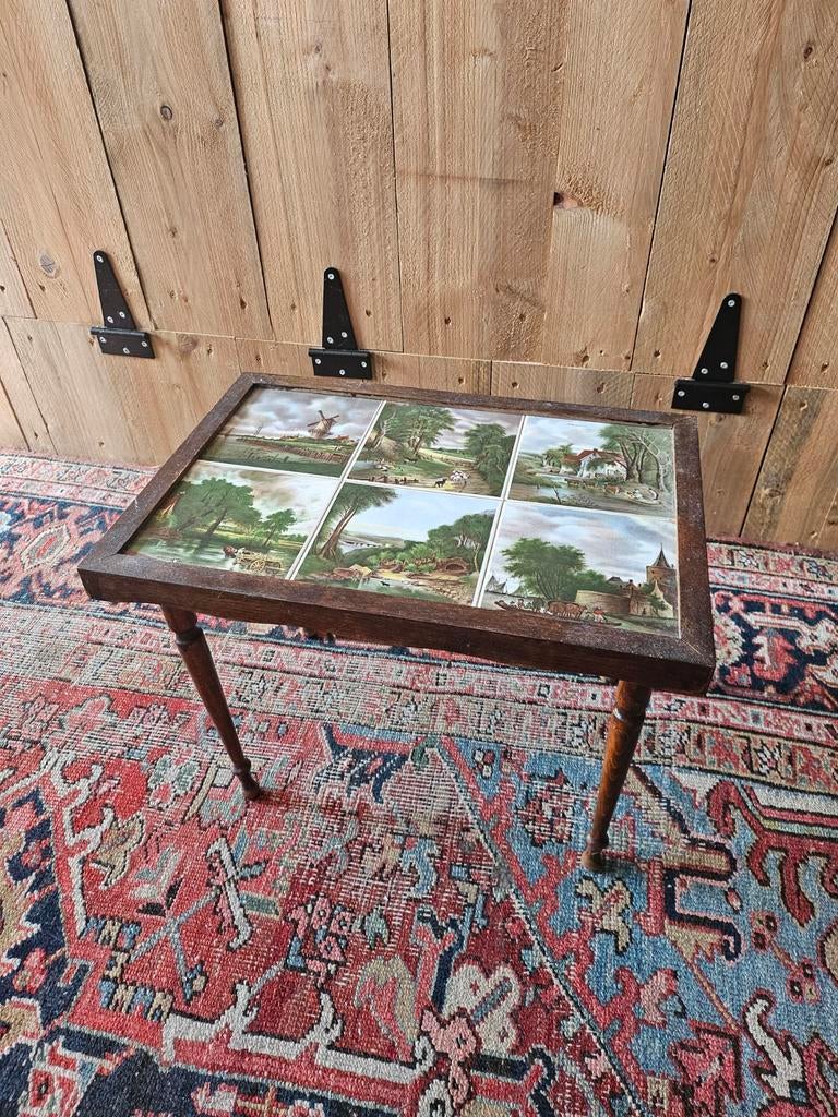 Antiek bijzettafeltje met boerentaferelen tegels, Antiek en Kunst, Antiek | Meubels | Tafels, Ophalen