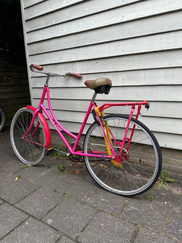 Opvallende roze damesfiets met bagagedrager, Velgrem, Ophalen, Overige merken, 53 tot 56 cm