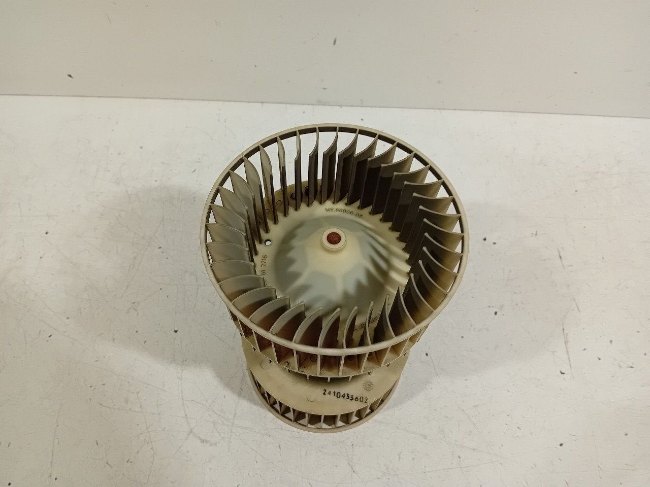 Kachel ventilator motor Land Rover Range Rover, Onderdelen@venauto.nl, Van der Ven Autorecycling B.V., Ettenseweg 76, 4706 PB Roosendaal, The Netherlands
