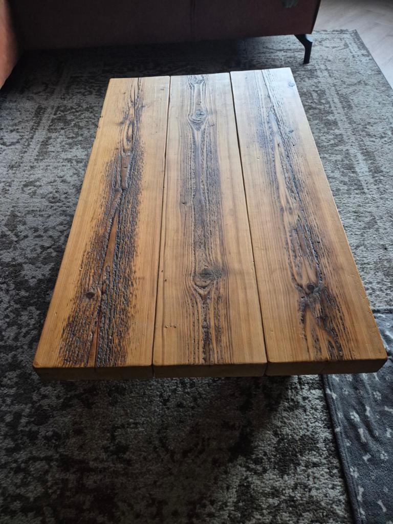 Salontafel bielzen met zwenkwielen, Ophalen, 100 tot 150 cm, 50 tot 100 cm, Zo goed als nieuw