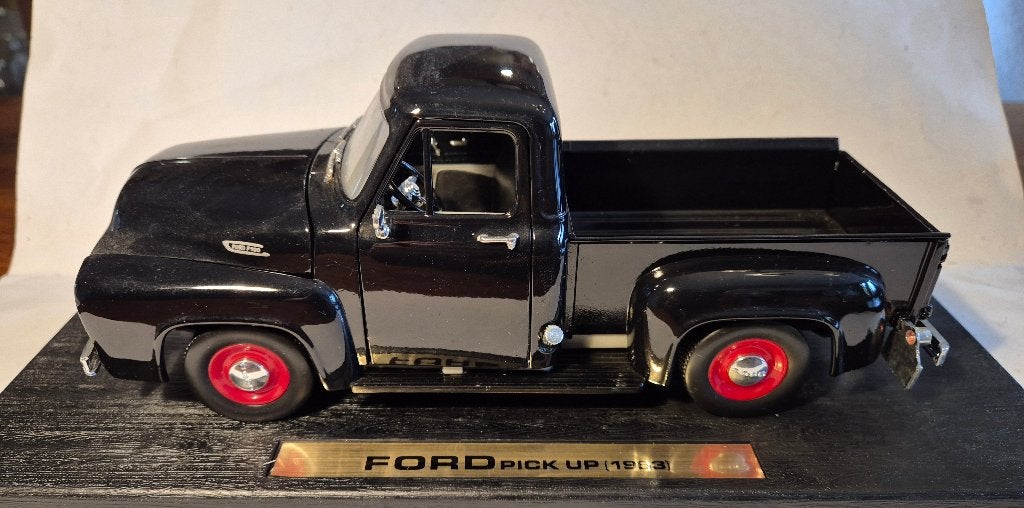 Ford pickup 1953  Modelauto 1:18 in doos, Ophalen of Verzenden, Nieuw, Auto, Overige merken