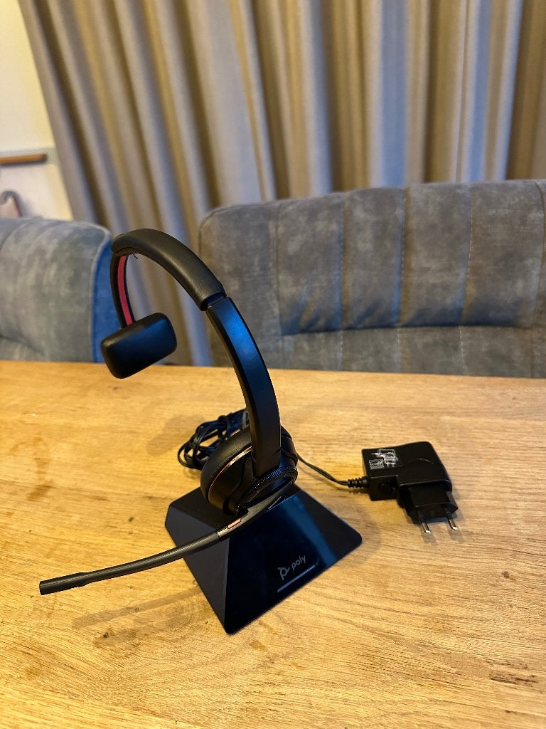 Poly Plantronics Savi 8200 headset met oplaadstation, Computers en Software, Headsets, Ophalen, Pantronics, On-ear, Zo goed als nieuw