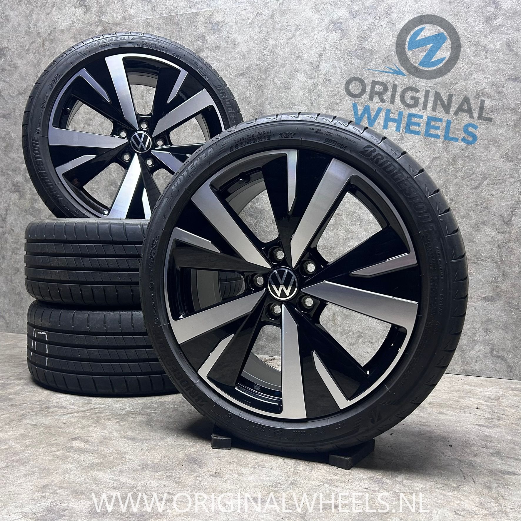 18 inch originele Catania velgen + zomerbanden VW Golf 8, 18 inch, Gebruikt, -, -