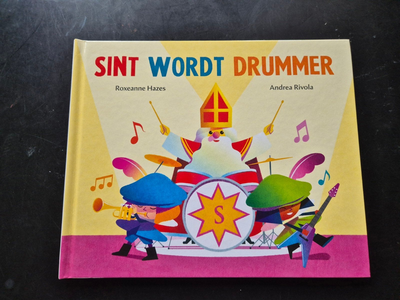 Sint Wordt Drummer - Roxeanne Hazes & Andrea Rivola, Ophalen of Verzenden, Zo goed als nieuw, Roxeanne Hazes, Sprookjes