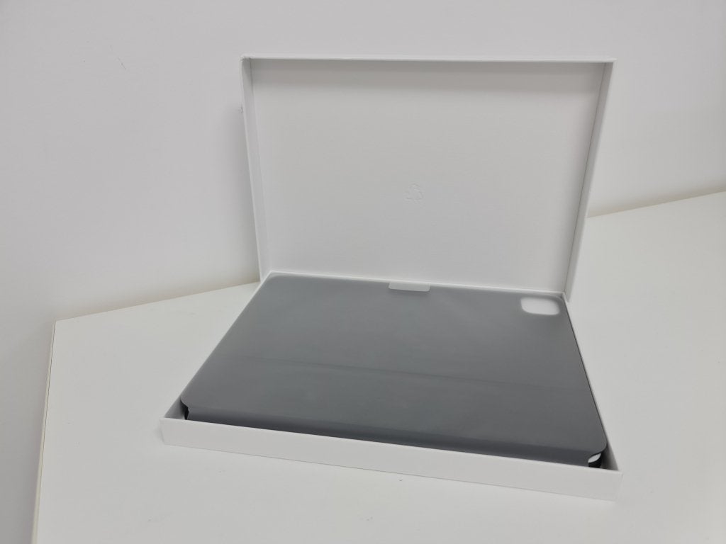 Magic Keyboard iPad Air (4/5e gen) 11-inch iPad Pro - ZWEEDS, Computers en Software, IPad Air 4 & iPad Pro 11-inch, Apple Distribution International