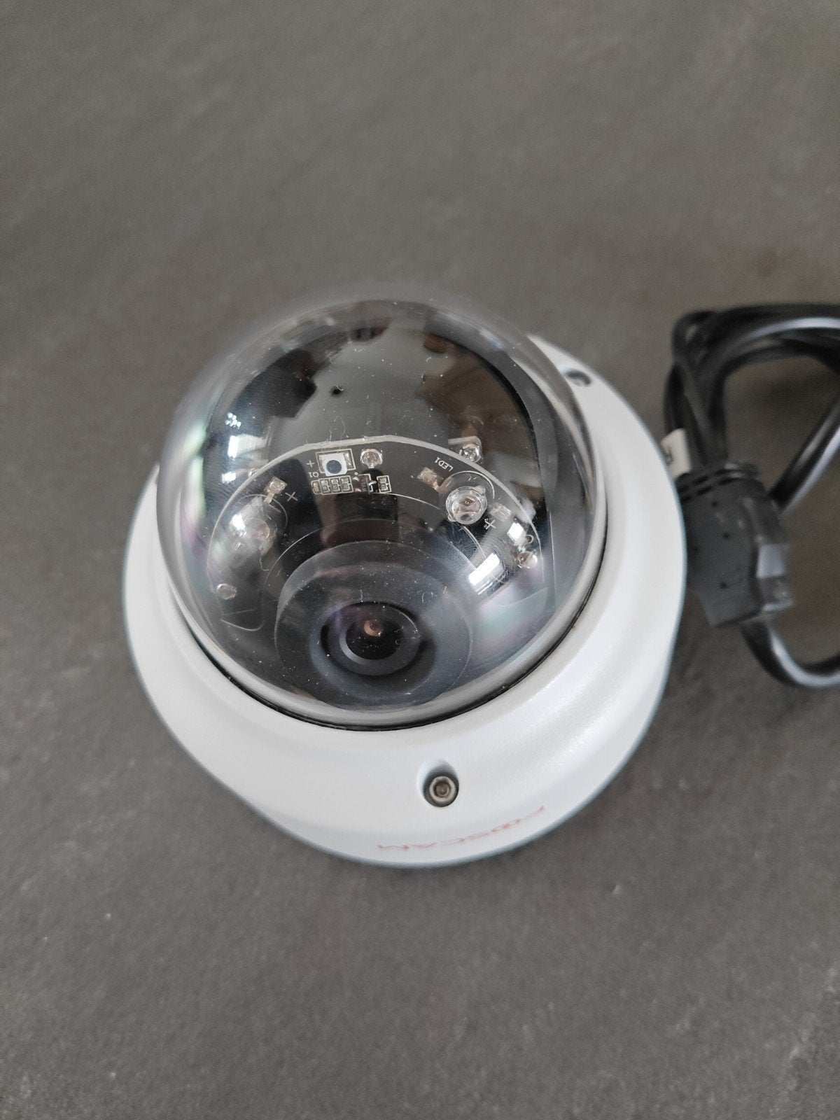 Foscam Dome Camera - Vandaalbestendig met SD-kaart opslag, Ophalen of Verzenden, Zo goed als nieuw, Buitencamera