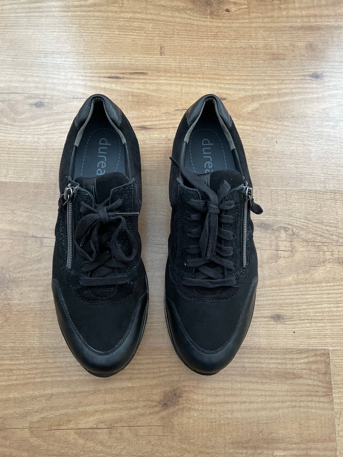 Durea Zwarte Sneakers Maat 8.5 (42.5) nieuw!, Kleding | Dames, Zwart, Nieuw, Ophalen of Verzenden, Sneakers of Gympen