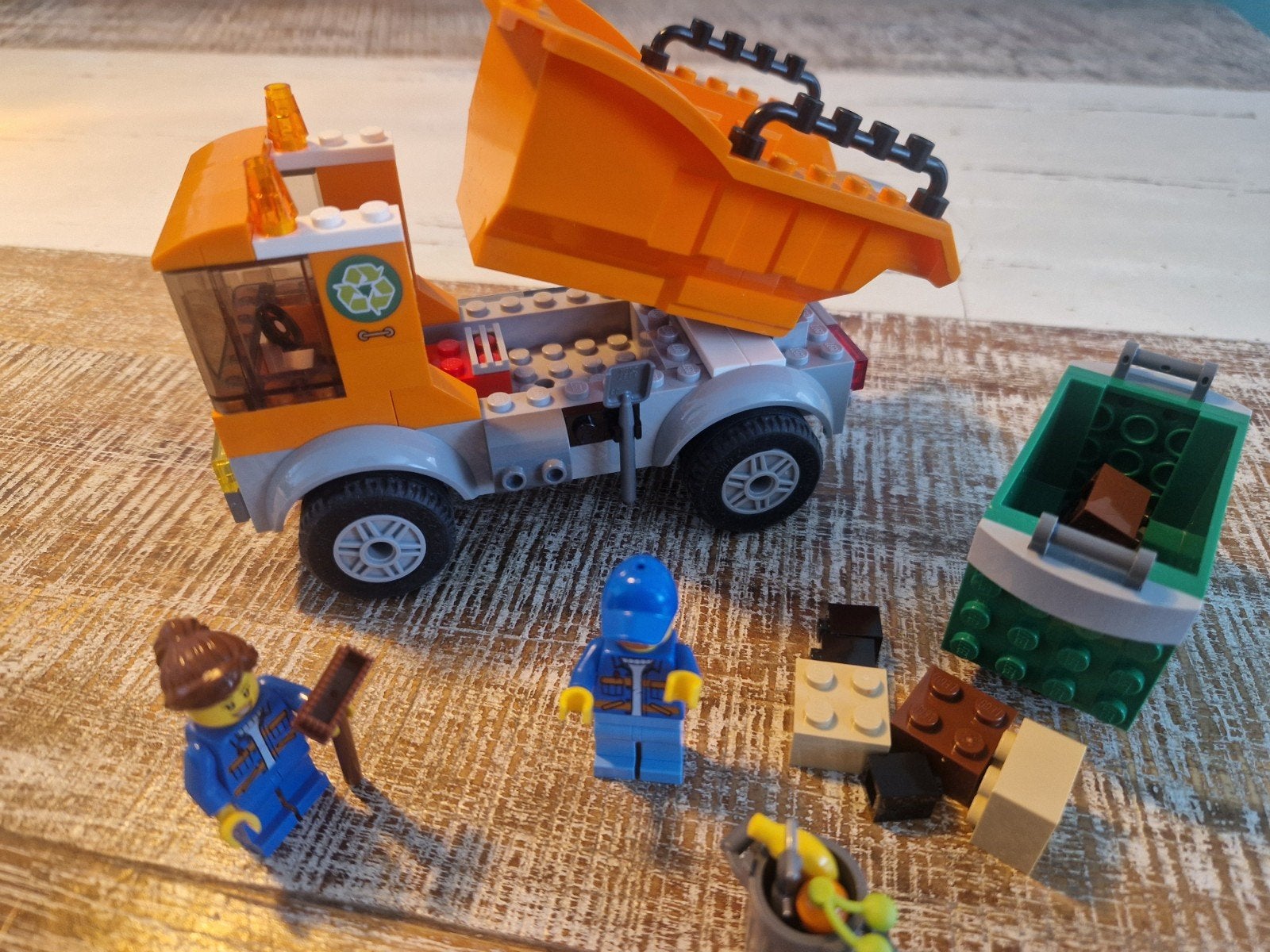 Lego City Vuilniswagen (60220) met 2 poppetjes en accessoire, Verzenden, Zo goed als nieuw, Overige merken