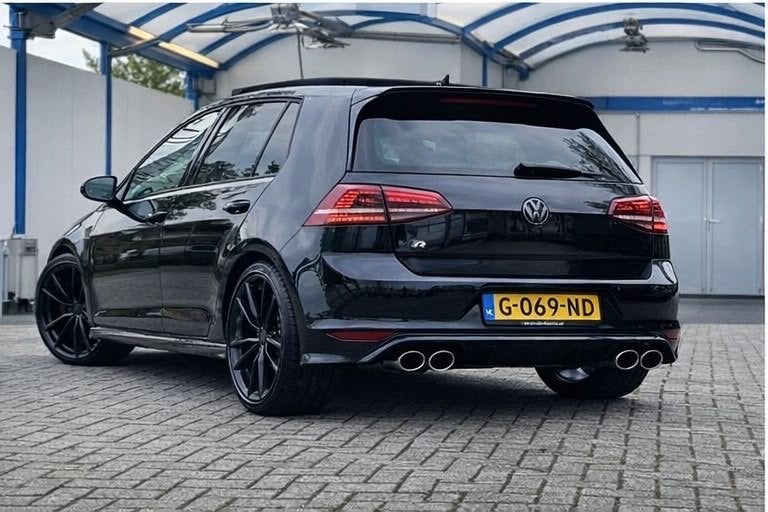Foto 6 van Volkswagen Golf 2.0 TSI R 221KW 5D 4MOTION DSG 2014 Zwart