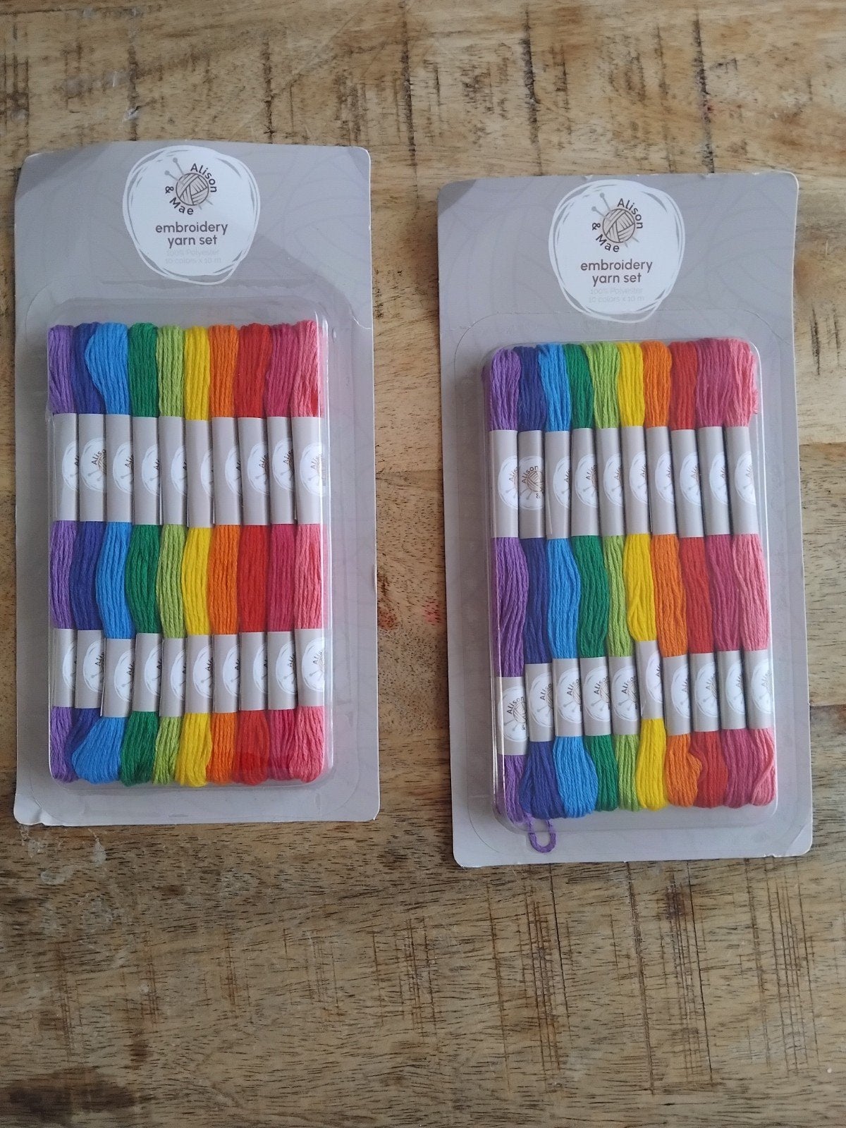 Borduurgaren set - Regenboogkleuren (2 stuks), Hobby en Vrije tijd, Ophalen, Nieuw, Handborduren, Borduurgaren of Zijde