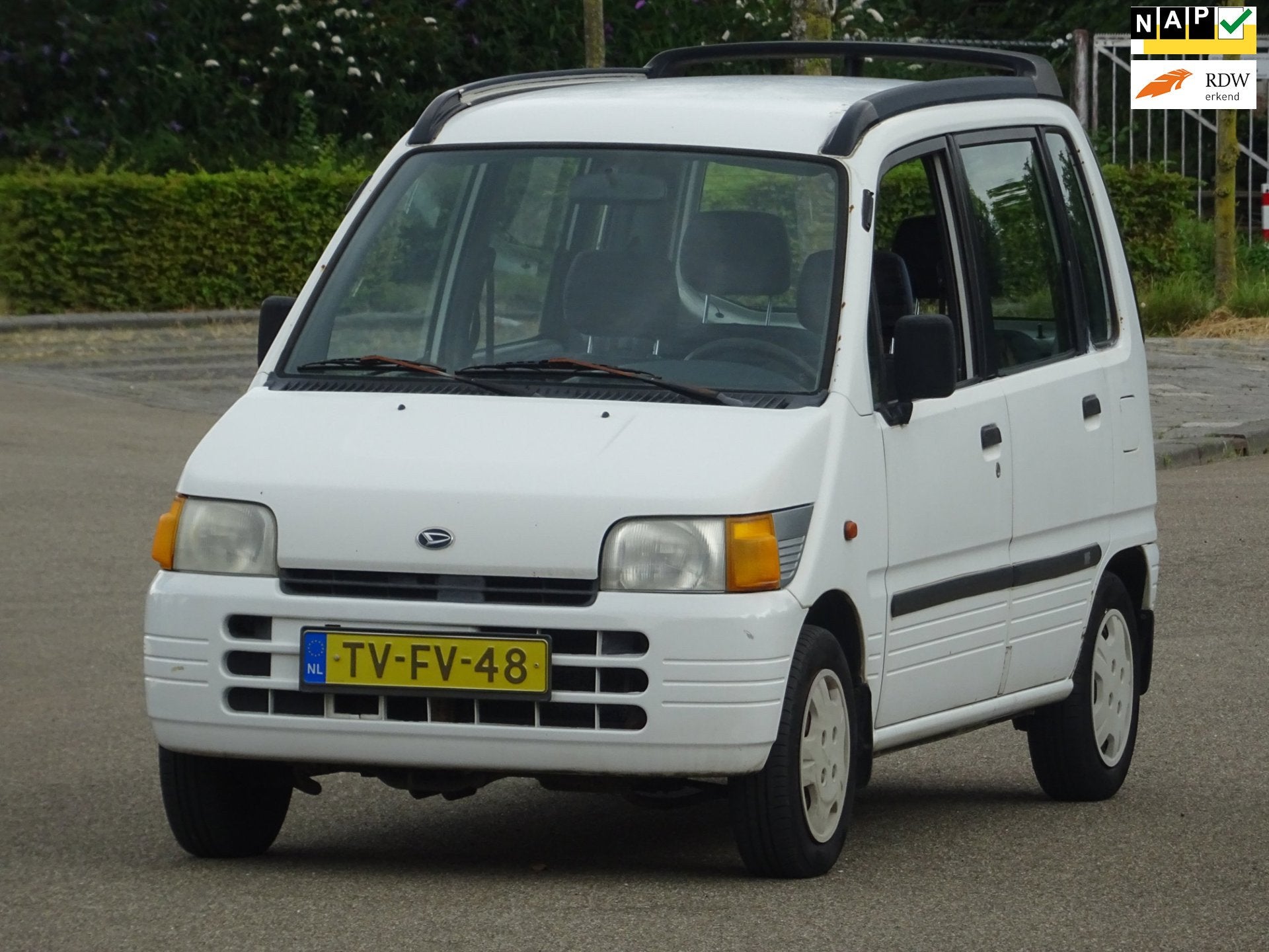 Daihatsu Move 850 X 83DKM VOL AUTOMAAT APK 01-07-2027, Auto's, Daihatsu, Move, Gebruikt, Dakrails, 18 €/maand