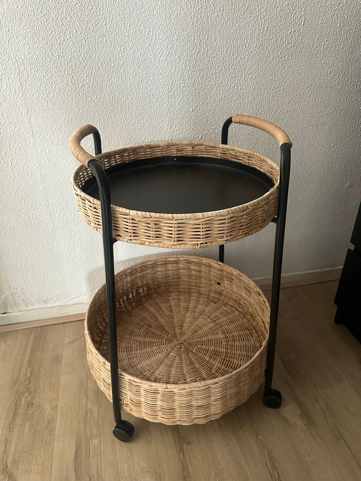 Rotan serveerwagen met 2 niveaus en wielen, Ophalen, Gebruikt, Boho, Natuurlijk materiaal