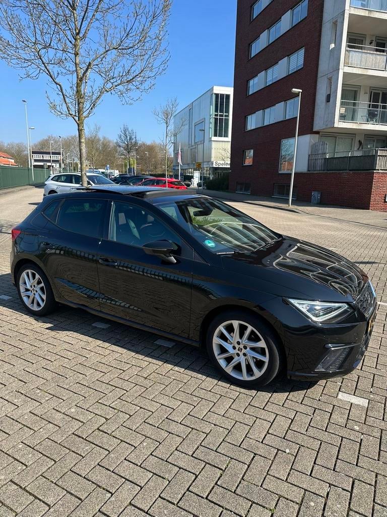 Seat Ibiza 1.5 TSI 150pk Dsg-7 2022 Zwart, Automaat, 1498 cc, Zwart, 4 cilinders