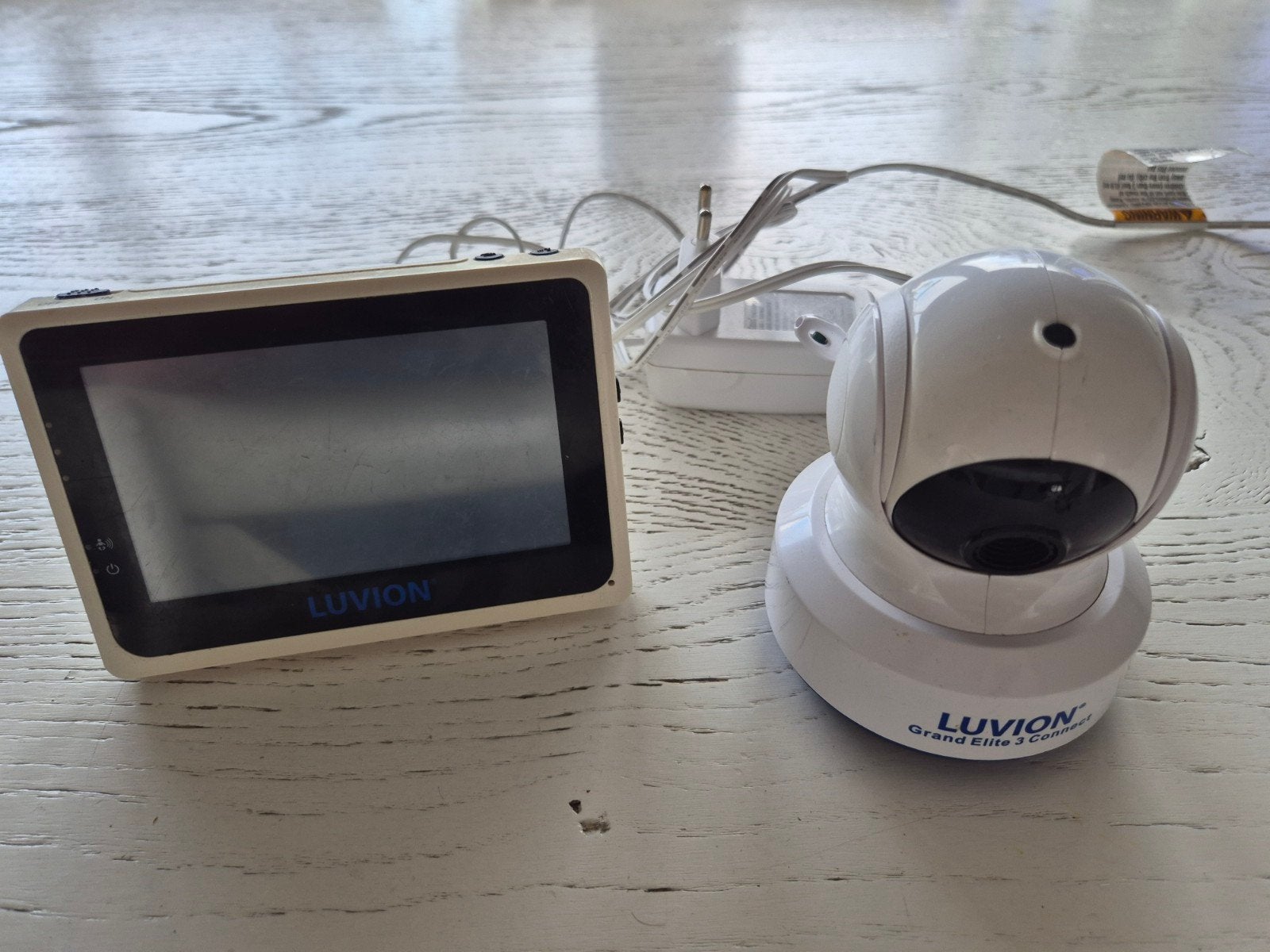 Luvion Grand Elite 3 Connect Babyfoon met camera, Ophalen, Gebruikt, 250 meter of meer, Camera