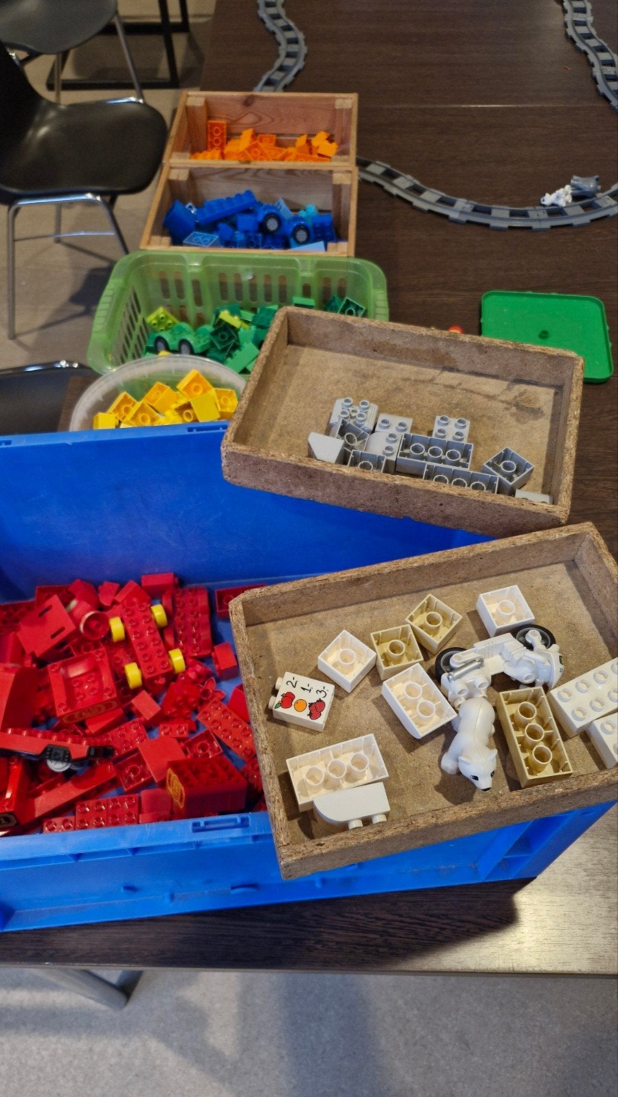 425 stuks Duplo. Schoongemaakt en gesorteerd., Ophalen, Inclusief minifiguren, Gebruikt, Duplo