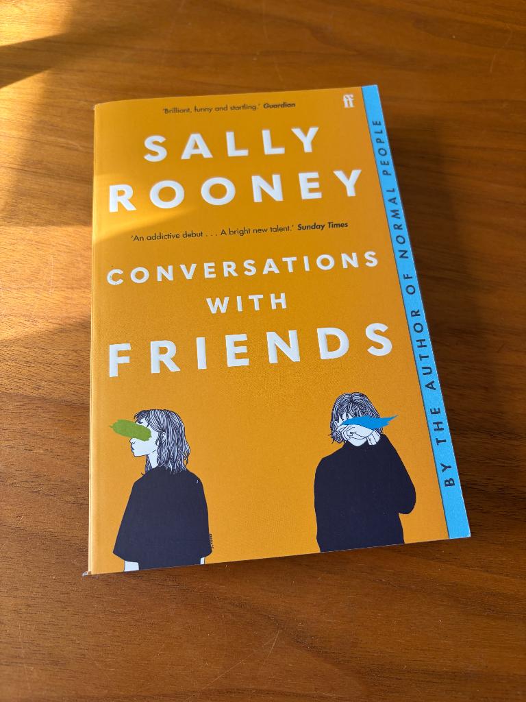 Sally Rooney Conversations with friends, nieuw en ongelezen, Wereld overig, Nieuw, Ophalen of Verzenden, Sally Rooney