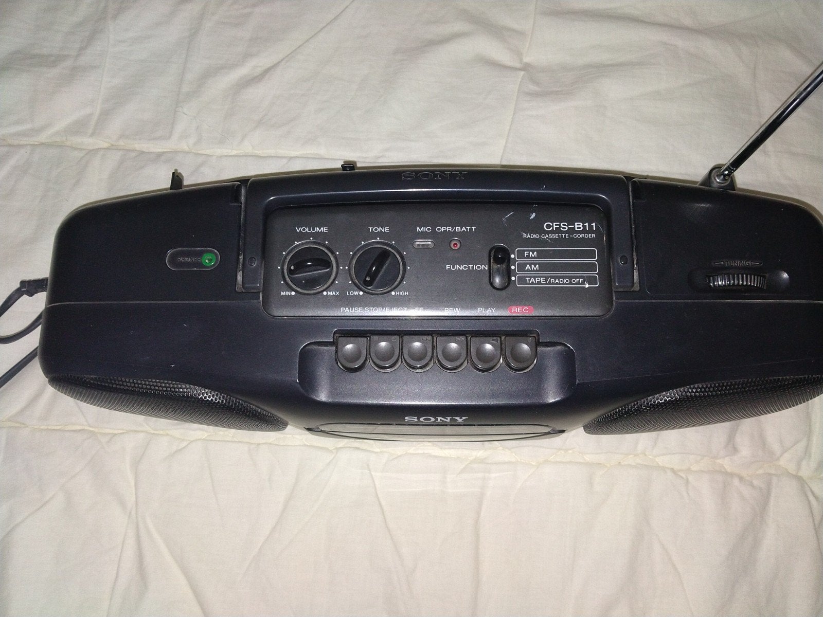 Sony Radio CFS-B11 op 220V en batterijen, Ophalen of Verzenden, Gebruikt, Radio