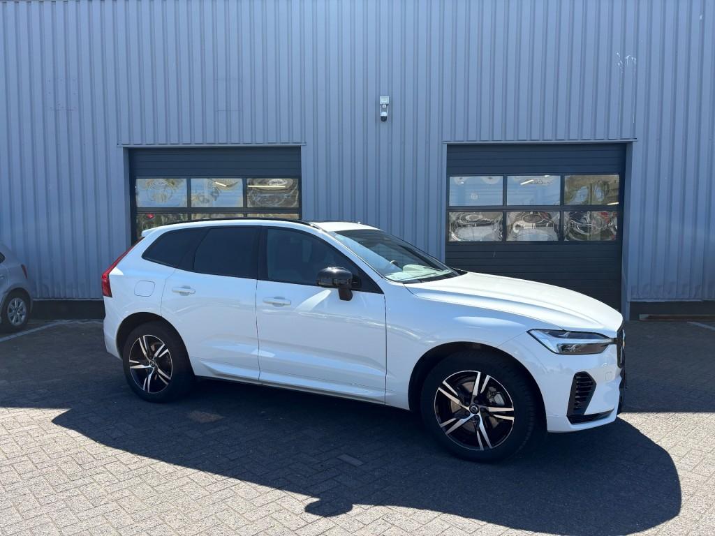 Volvo XC60 2.0 T6 AWD R-design Trekhaak I Facelift I All-in, Gebruikt, Wit, XC60, 42 km/l
