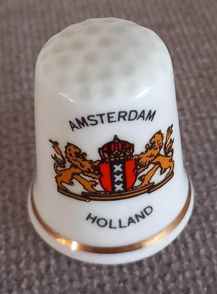 Vingerhoedje Amsterdam Holland, Verzamelen, Vingerhoedjes, Ophalen of Verzenden, Zo goed als nieuw, Porselein, Nederland
