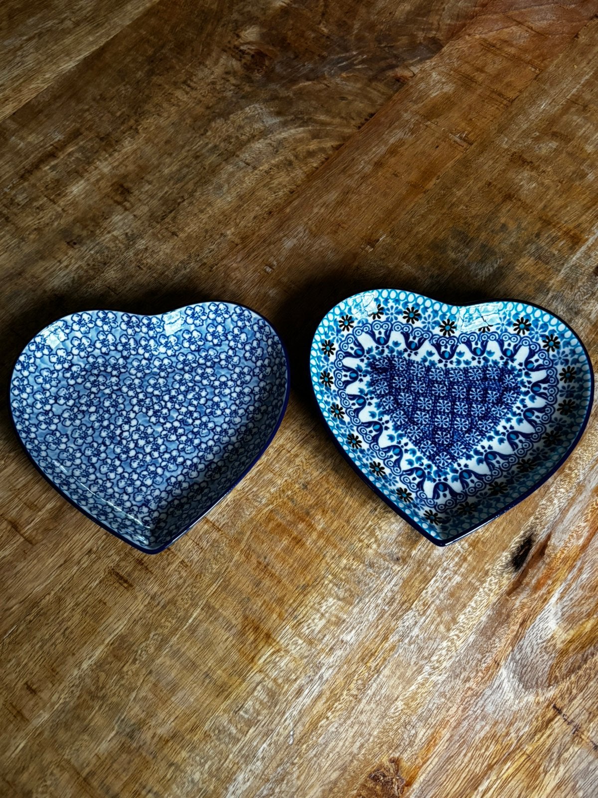 Bunzlau Bord Hart Medium Hearts - 2 stuks, Huis en Inrichting, Keuken | Servies, Keramiek, Ophalen of Verzenden, Zo goed als nieuw