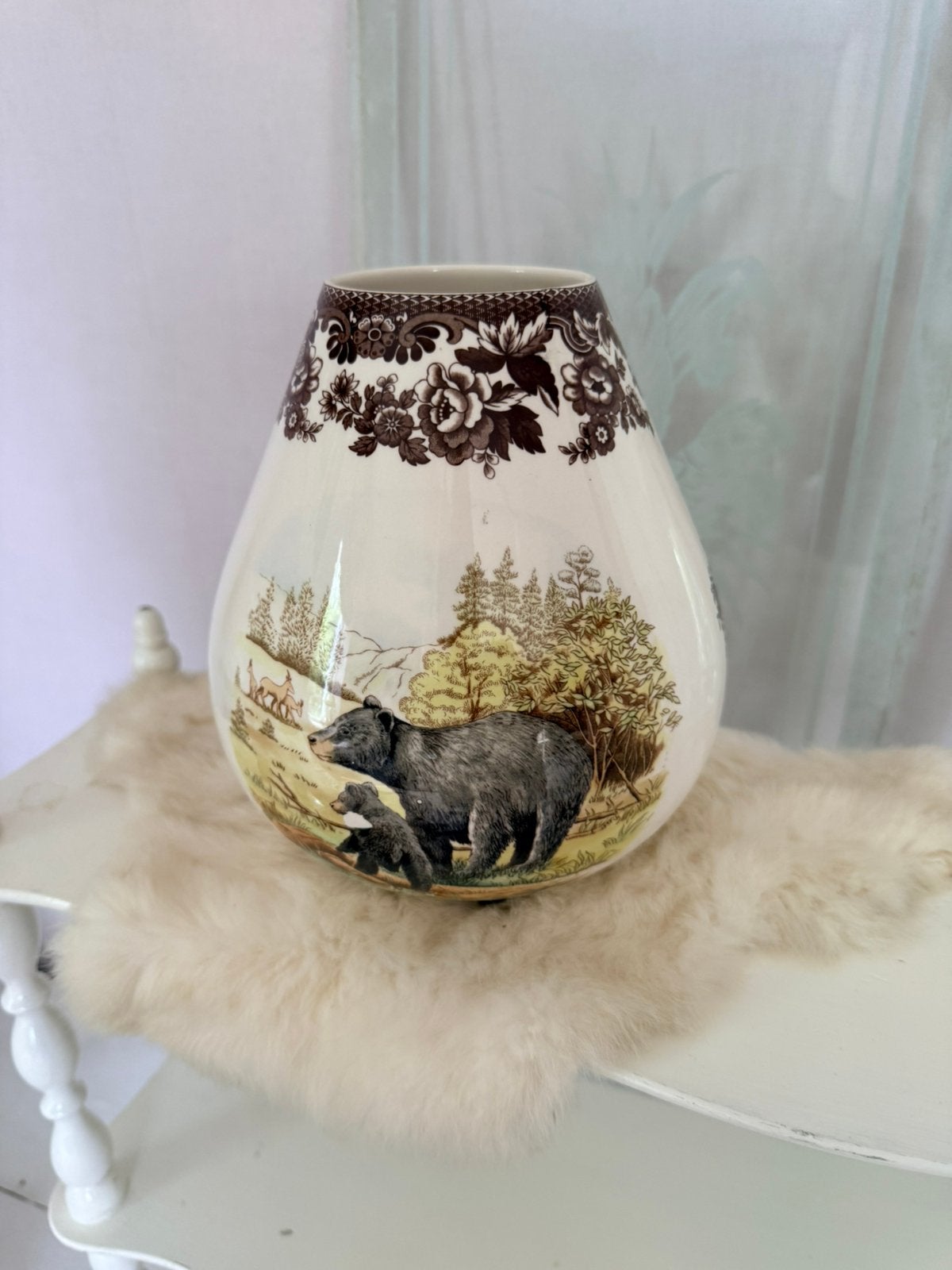 Spode Woodland puntgave vaas beer/hert 22 cm, Ophalen