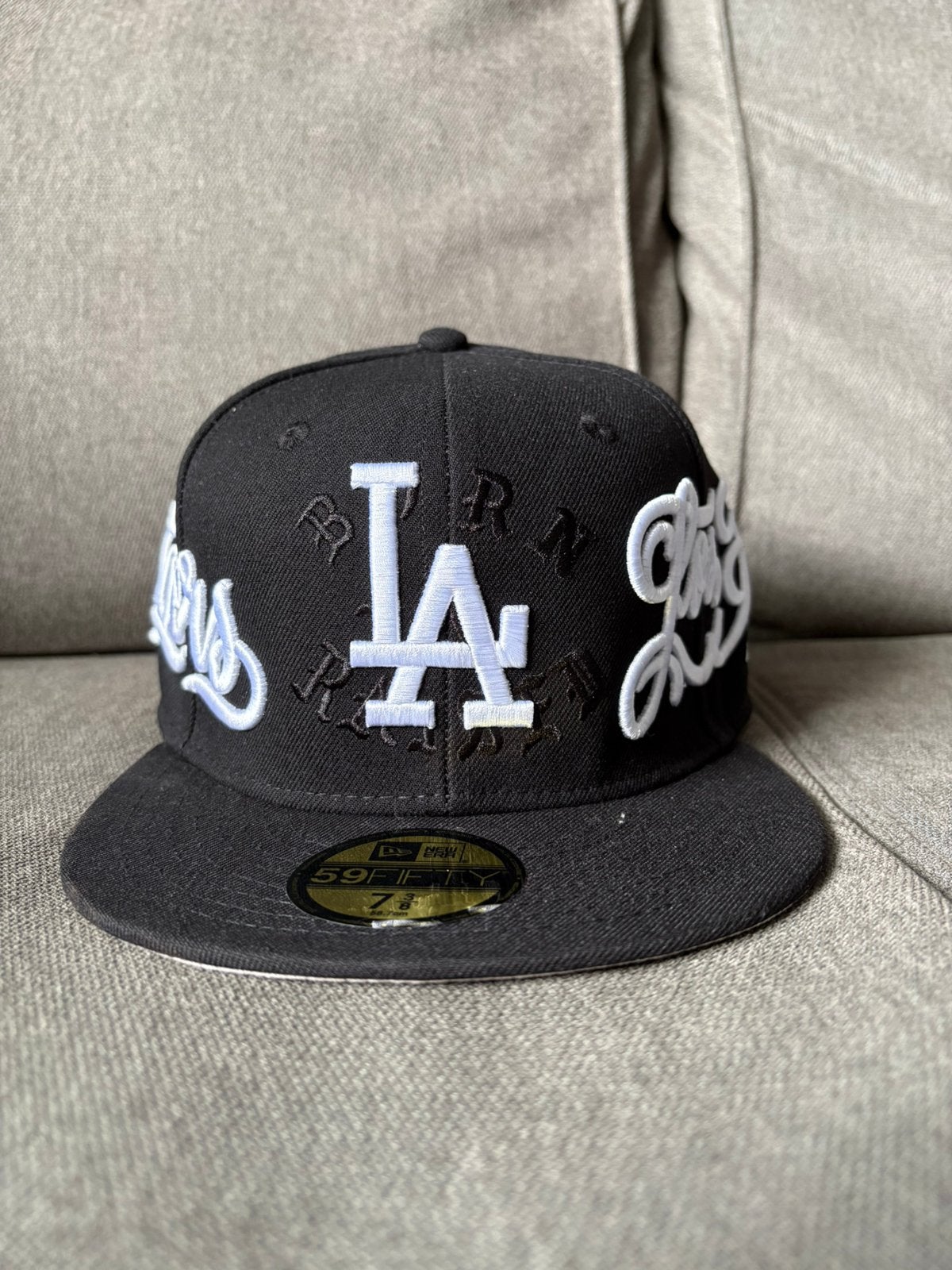 New Era 59fifty - LA Dodgers born x raised - 7 3/8 (58,7 CM), Ophalen of Verzenden, Nieuw, 58 of 59 cm (L, 7¼ of ⅜ inch), Pet