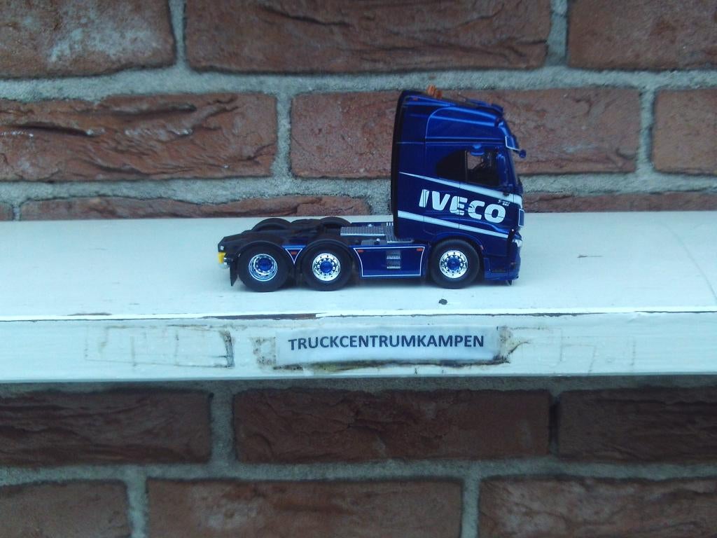 Tekno  Iveco  S - Way  6 x 2  Demo  model., Hobby en Vrije tijd, Modelauto's | 1:50, Ophalen of Verzenden, Nieuw, Bus of Vrachtwagen