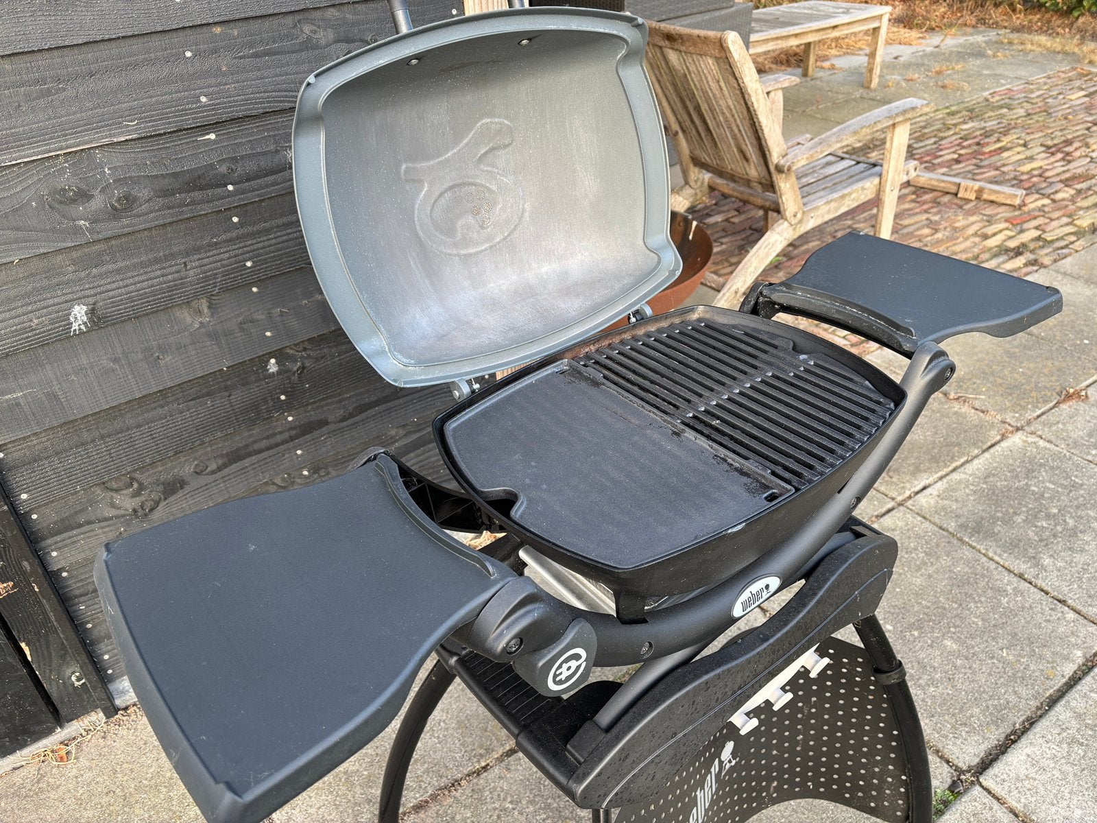 Weber Q 1400, Elektrische bbq met staander, Ophalen of Verzenden, Zo goed als nieuw