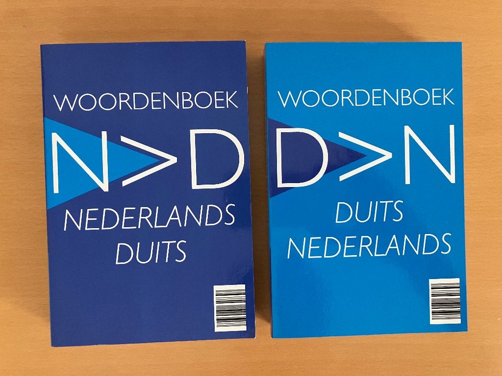 2 Woordenboeken Ne-Du en Du-Ne, Boeken, Ophalen of Verzenden, Van Dale, Duits, Gelezen