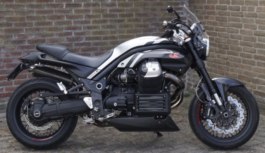 Moto Guzzi 1200 SE Black Devil, 2 cilinders, Motorrijbewijs A, 1151 cc, Meer dan 35 kW