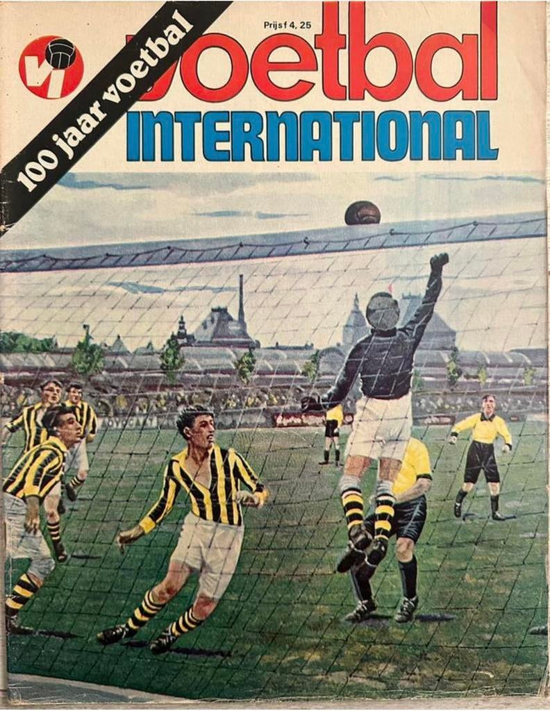 Voetbal International (VI) Special - 100 jaar voetbal, Ophalen of Verzenden, Gelezen, Sport en Vrije tijd