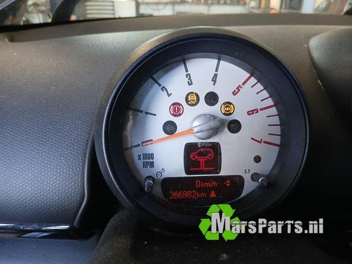Toerenteller van een Mini Countryman, Gebruikt, -, -, Ophalen of Verzenden