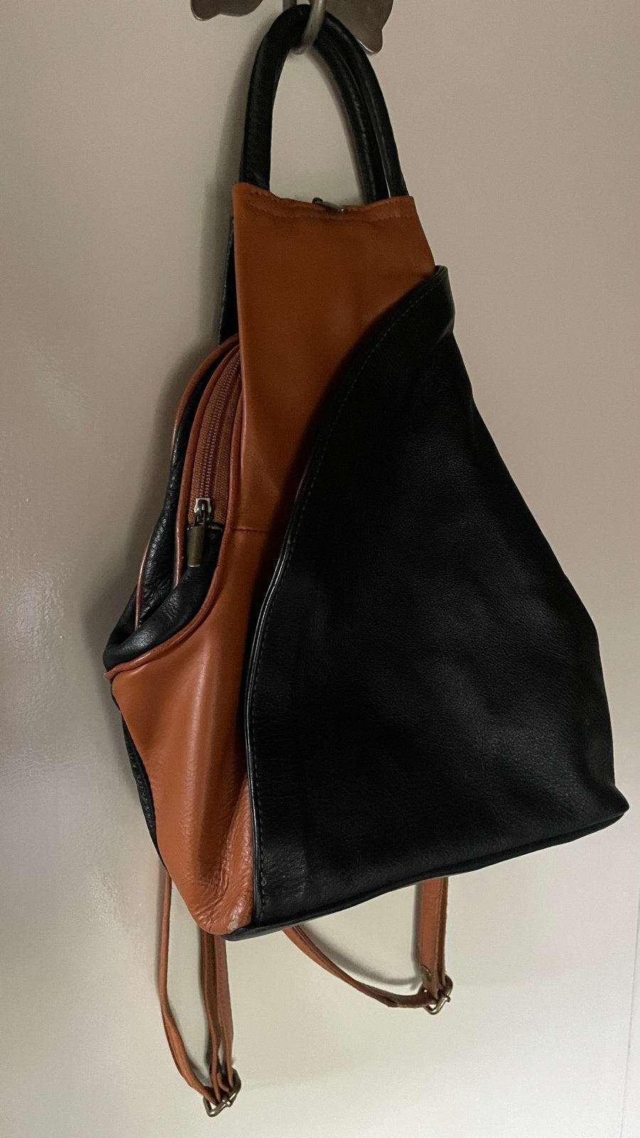 Stijlvolle Zwart/Cognac Leren Rugzak - Zo goed als nieuw, Overige merken, Ophalen of Verzenden, 30 tot 45 cm, Minder dan 25 cm