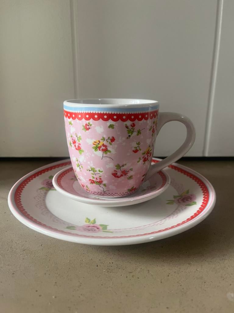 Cupcake servies set: bord, schotel en mok met bloemen, Huis en Inrichting, Keuken | Servies, Keramiek, Ophalen of Verzenden, Zo goed als nieuw