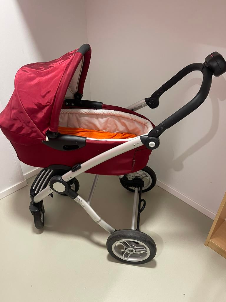 Bordeaux rode kinderwagen, Ophalen, Gebruikt
