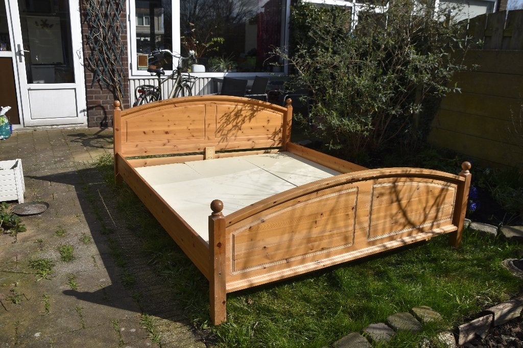 bedombouw met bedbodem 180 x 220, Huis en Inrichting, Slaapkamer | Bedden, Ophalen, Gebruikt, Bruin, Klassiek