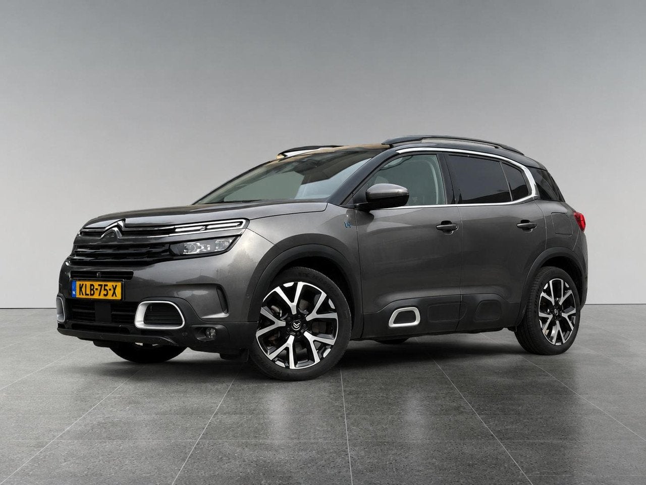 Citroën C5 Aircross Shine Pack 1.6 HYbrid PHEV 225pk e-EAT8, Auto's, Automaat, Dealer onderhouden, Gebruikt, 4 cilinders