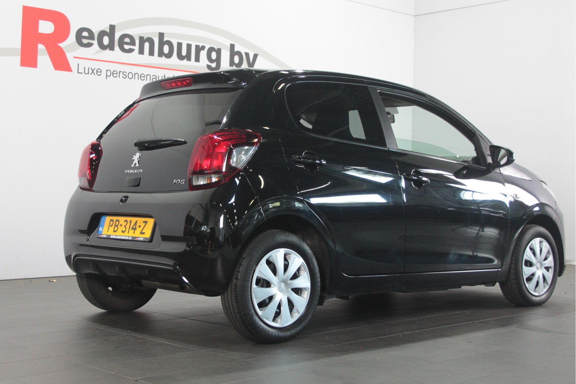 Peugeot 108 1.0 e-VTi Active - 5 drs. - Bluetooth / Radio, Auto's, Voorwielaandrijving, Gebruikt, Euro 6, 4 stoelen