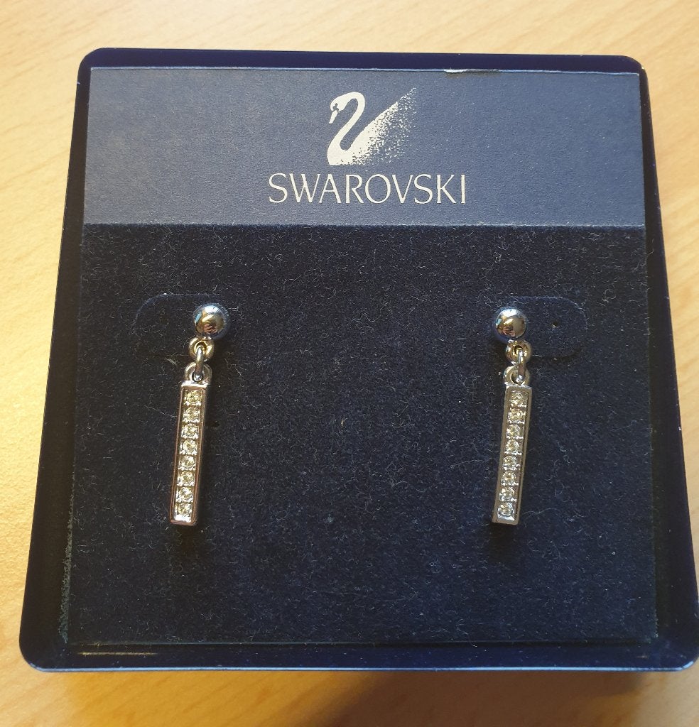 NIEUWE originele zilveren swarovski oorbellen, Verzenden, Nieuw, Overige kleuren, Zilver