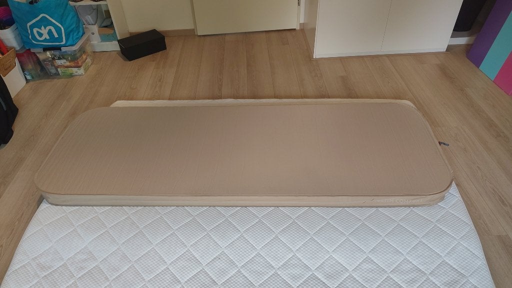 Decathlon zelf opblaasbare slaapmat, Ophalen of Verzenden, Zo goed als nieuw, 1-persoons