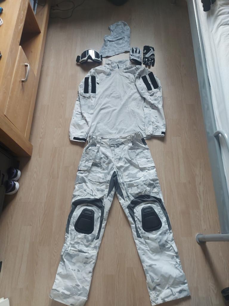 Sneeuw camouflage outfit, Ophalen of Verzenden, Zo goed als nieuw, Overige typen