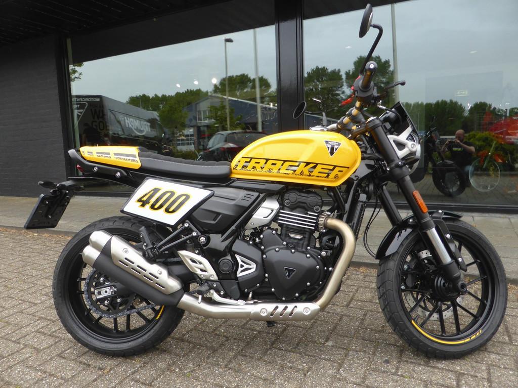 Triumph Tracker 400 De nieuwe Tracker 400 nu in onze Triumph, Triumph Motocycles, Bedrijf, Triumph.Benelux@triumph.co.uk, 398 cc
