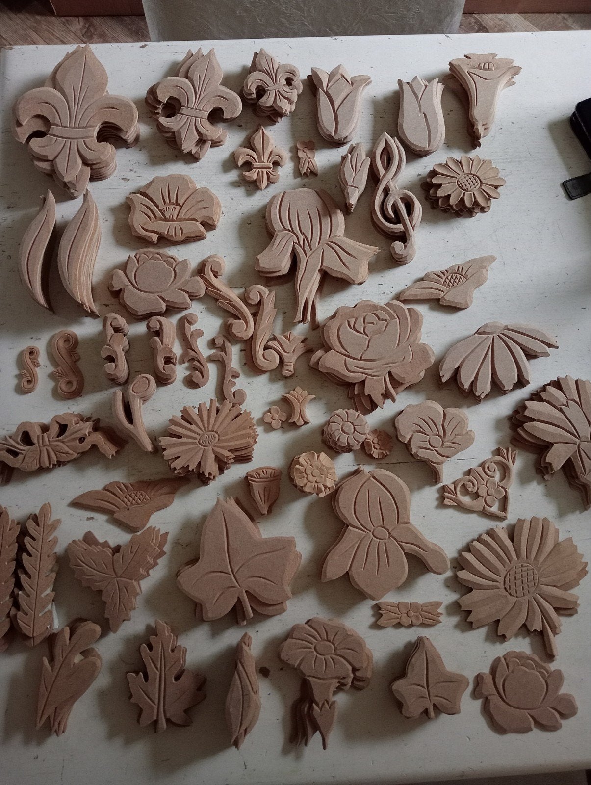 236 MDF ornamenten/applicaties voor knutselen of decoratie, Hobby en Vrije tijd, Knutselen, Ophalen of Verzenden
