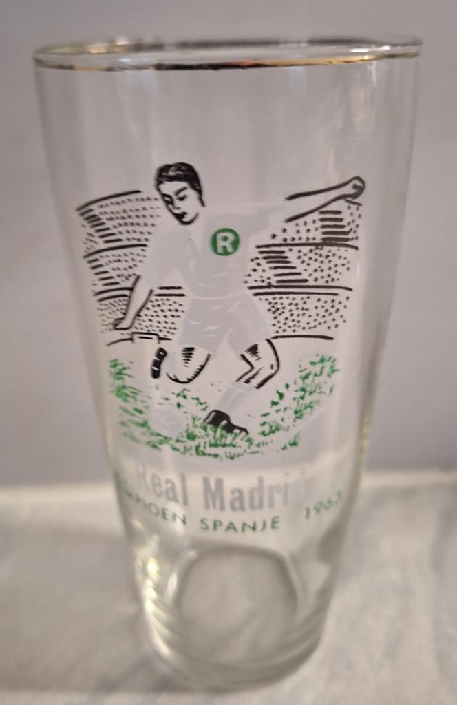 Real Madrid,  glas, Kampioen 1963, Ophalen of Verzenden, Zo goed als nieuw, Buitenlandse clubs, Overige typen