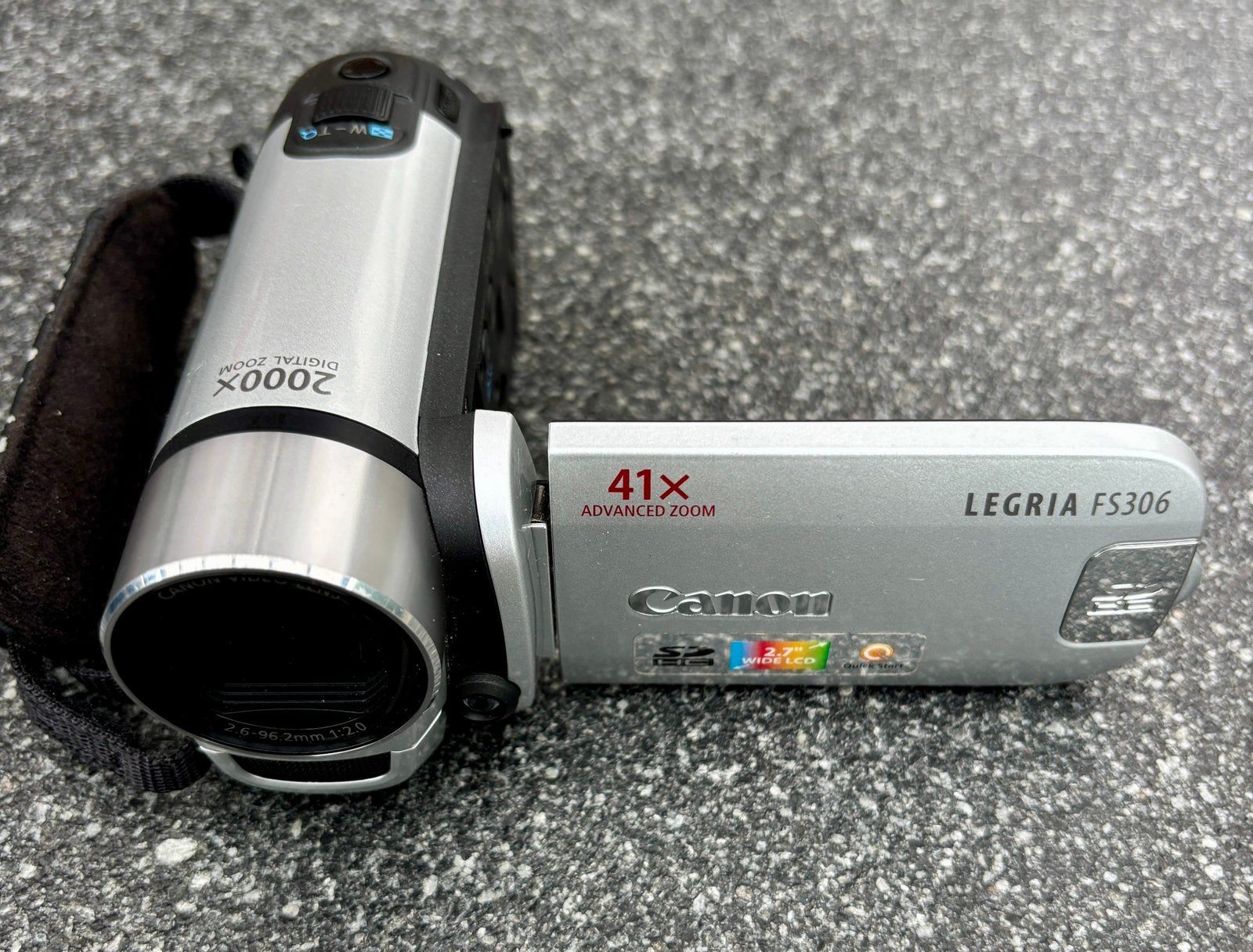 Leuke Canon mini handy camera Legria FS306, Mini dv, Gebruikt, Canon, 20x of meer