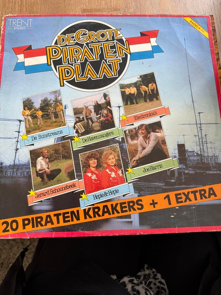 T4. De Grote Piraten Plaat - 20 Piraten Krakers + 1 Extra LP, Ophalen of Verzenden, Gebruikt, 12 inch, Levenslied of Smartlap