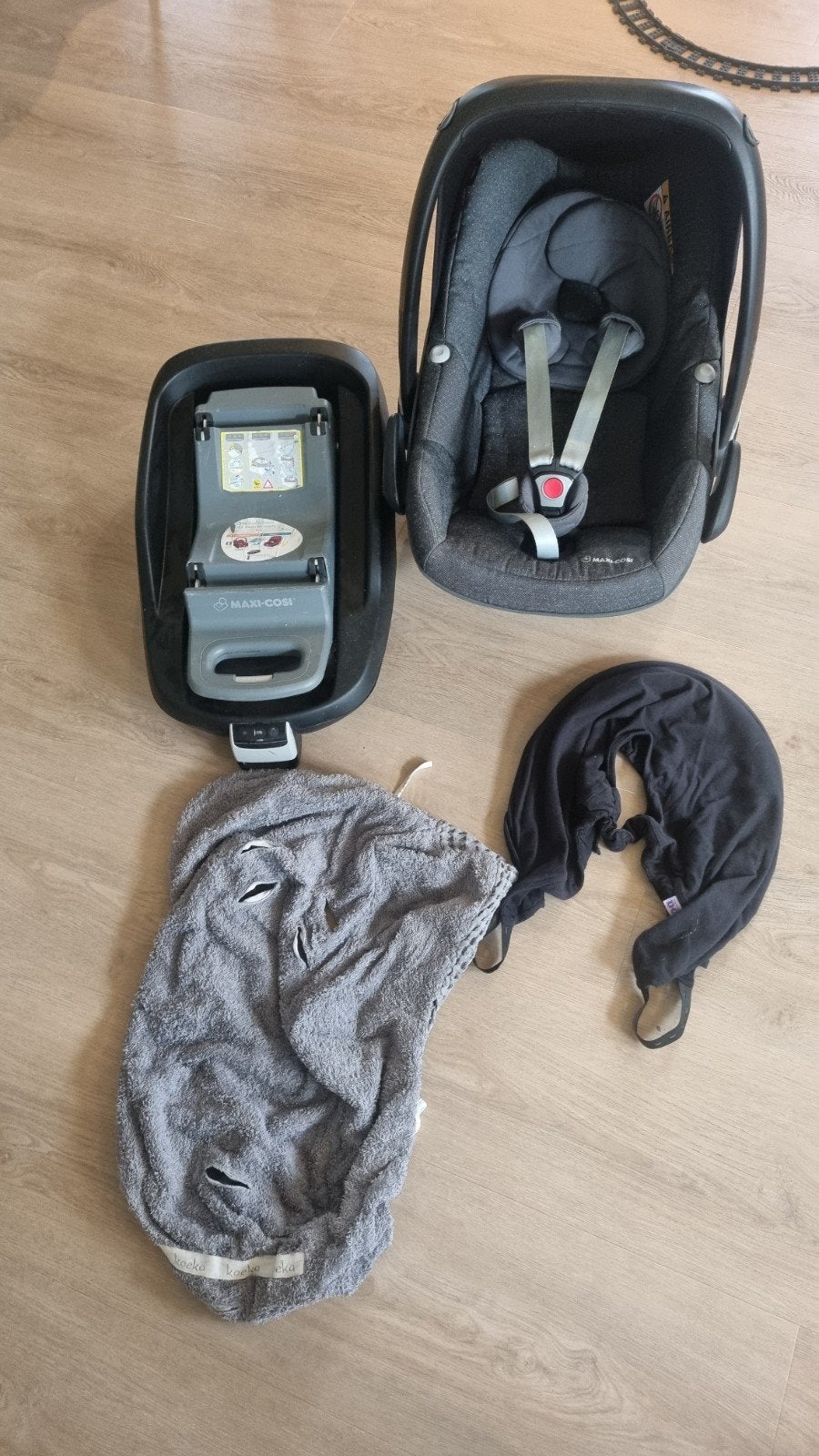 Maxicosi Pebble met toebehoren, Ophalen, 0 t/m 13 kg, Maxi-Cosi, Gebruikt
